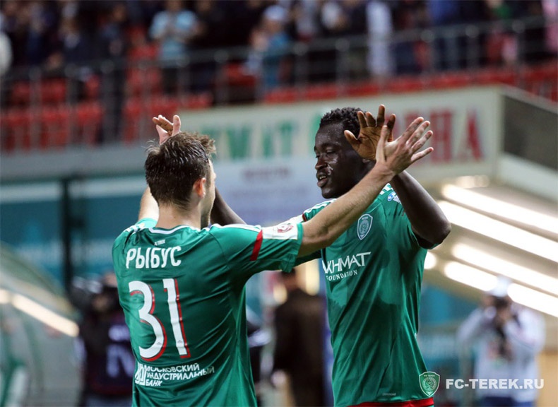 Грозненцы уверенно переиграли «Амкар» со счетом 2-0