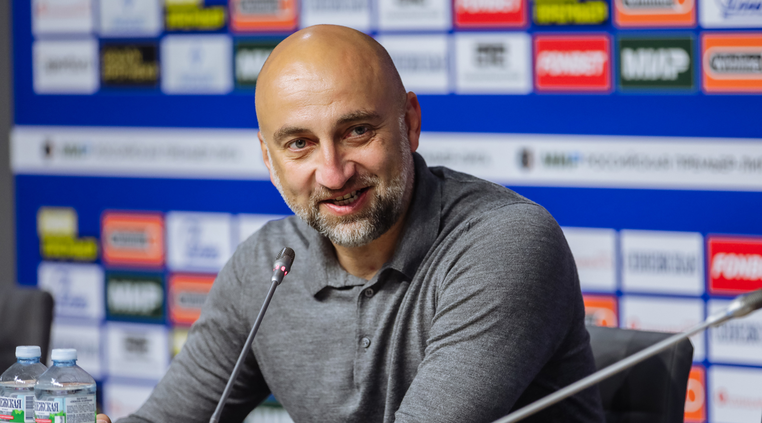 ФК «Ахмат» и Магомед Адиев подписали соглашение о долгосрочном сотрудничестве